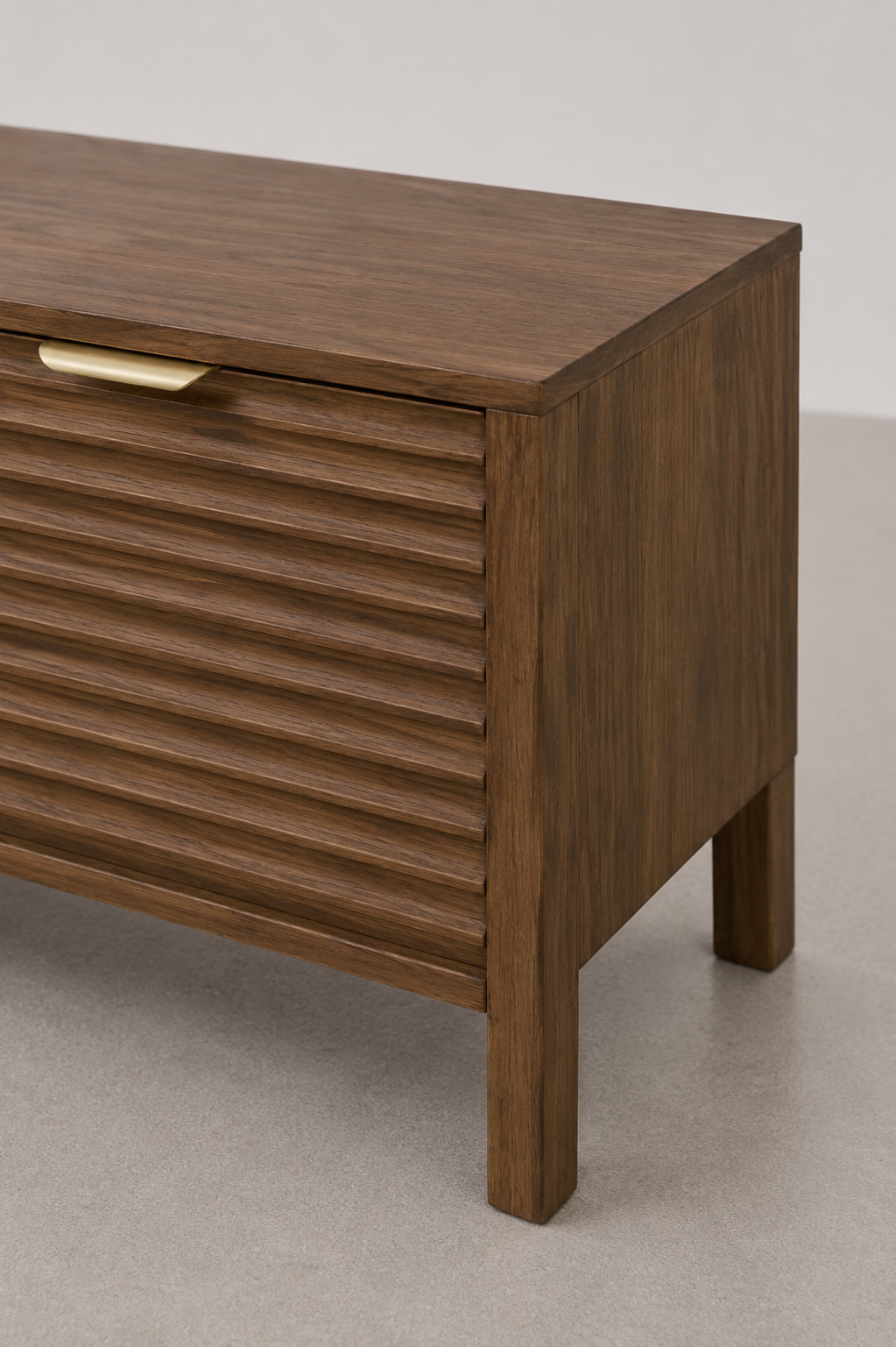 Meuble TV en Noyer au Style Japandi Moderne