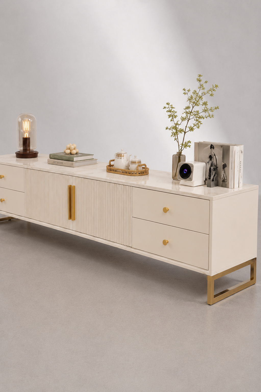 Meuble TV Minimaliste en Bois Clair Style Moderne